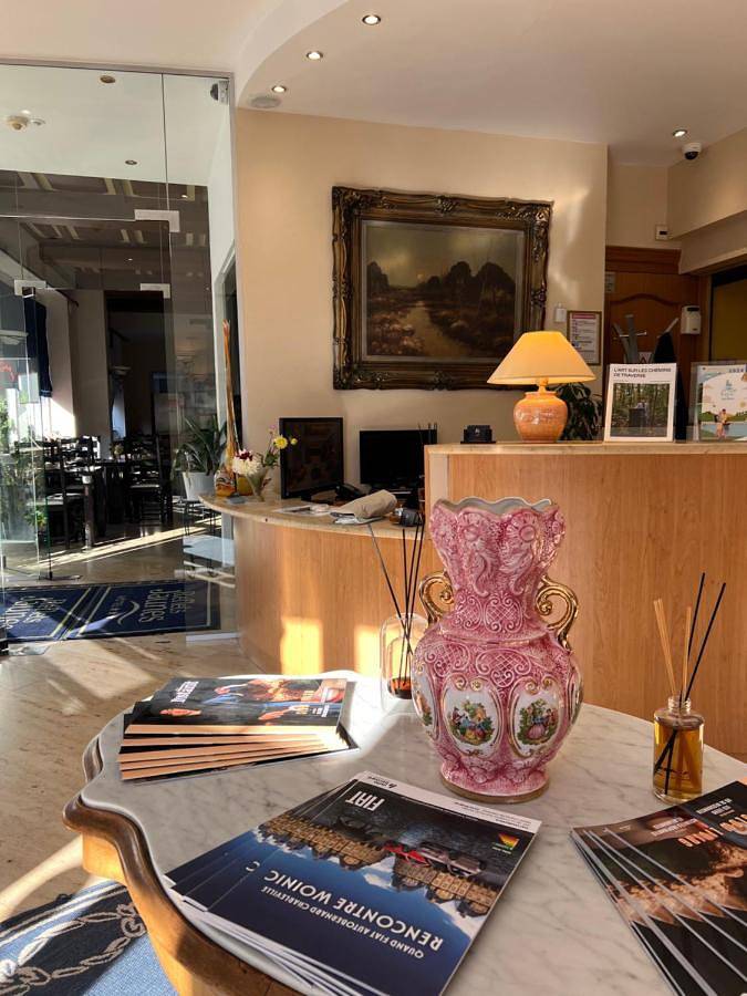 Hôtel pour 2 personnes, avec terrasse, animaux acceptés à Givet (homonymie) - 4