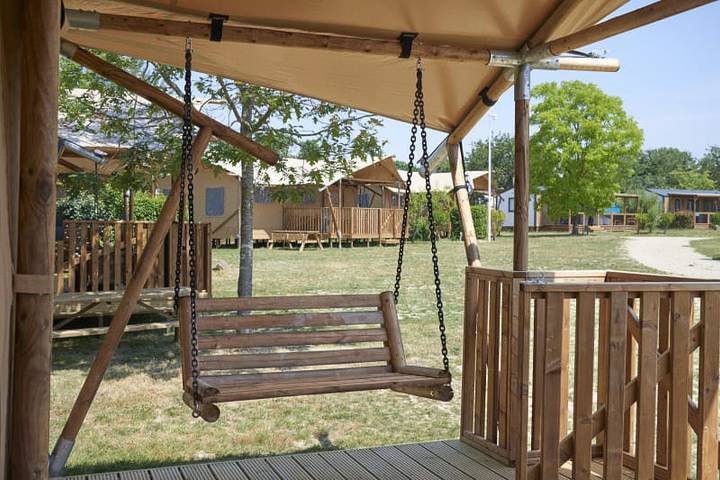 Gîte pour 6 personnes, avec balcon/terrasse et terrasse à Coëx - 3