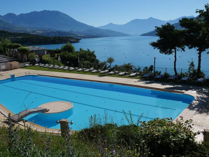 Gîte pour 8 personnes, avec balcon/terrasse et piscine, adapté aux familles dans Lac de Serre-Ponçon - 2