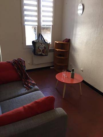 Gîte pour 2 personnes, animaux acceptés dans Arenes De Nimes - 2