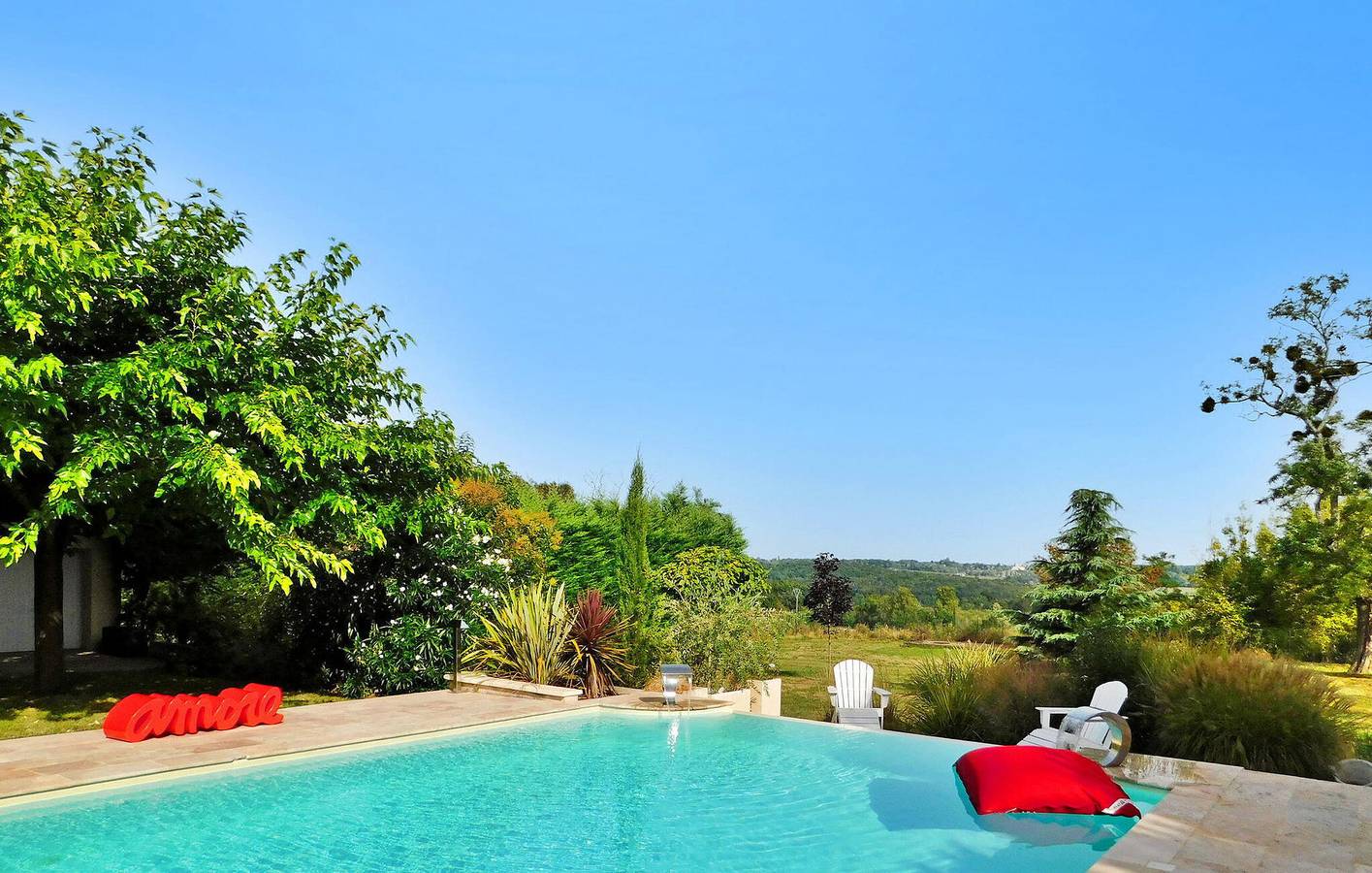 Appartement VR confortable avec piscine et parking à 300m de Vélines in Vélines, Périgord Pourpre