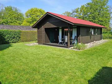 Ferienhaus für 4 Personen, mit Terrasse und Garten in Damp