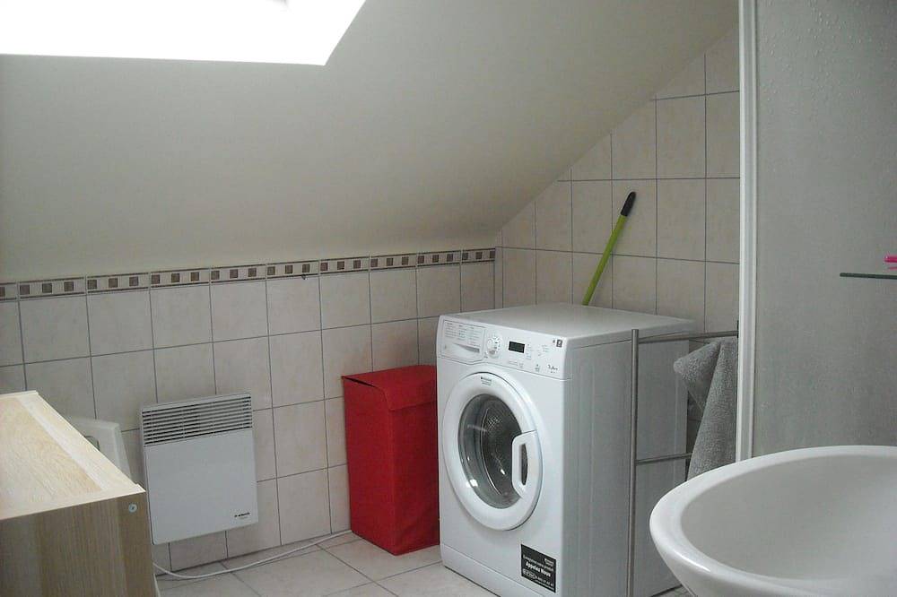 Appartement entier, A  5 minutes à pied de la mer, appartement avec terrasse in Port Manec’h, Névez