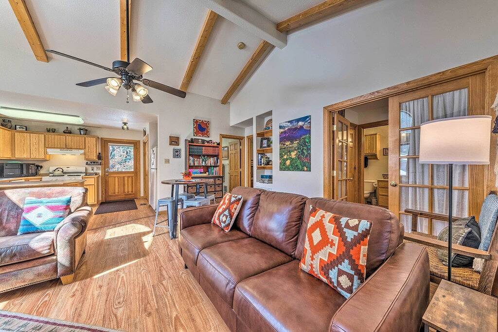 \"Copper Top\" Charmante 2Br Cloudcroft Hütte! in Cloudcroft, Otero County