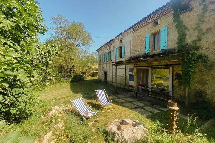Gîte pour 4 personnes, avec jardin, animaux acceptés dans Sainte-Suzanne (Ariège)