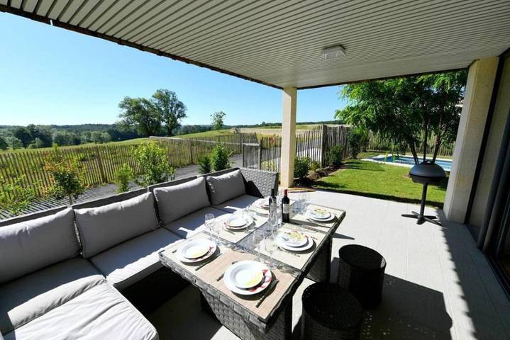 Gîte pour 6 personnes, avec piscine et jardin à Gardegan-et-Tourtirac - 3