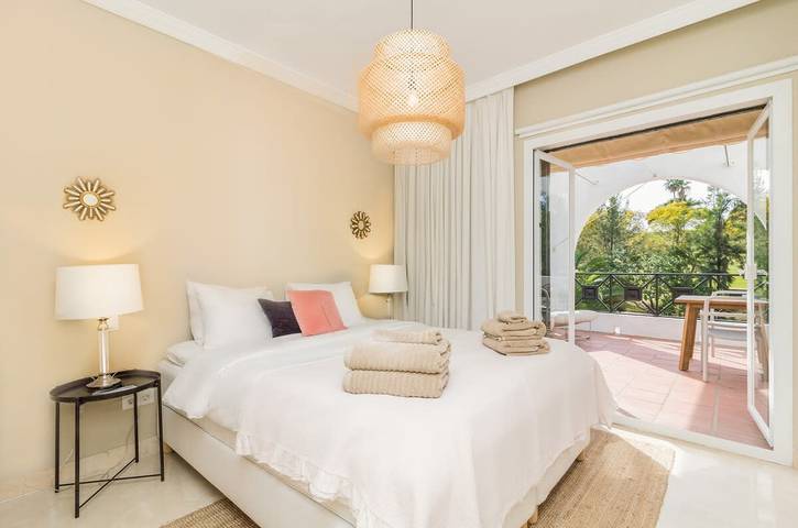 Ganze Wohnung, Las Terrazas 3 | Apartment Pool Parking Complex in Marbella, Cordillera Penibética