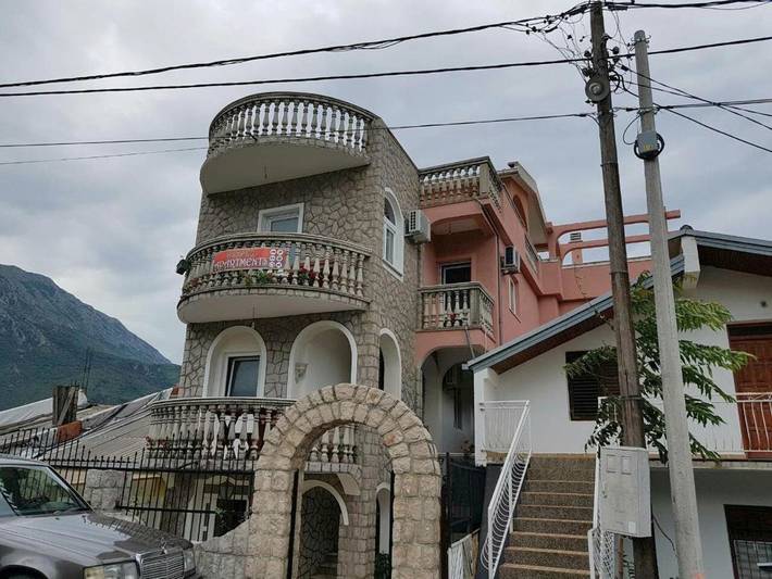 Maison d’hôte pour 4 personnes, avec terrasse et vue dans Bar - 2
