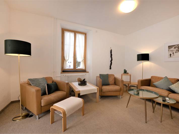 Ferienwohnung für 4 Personen, mit Balkon und Terrasse in Pontresina