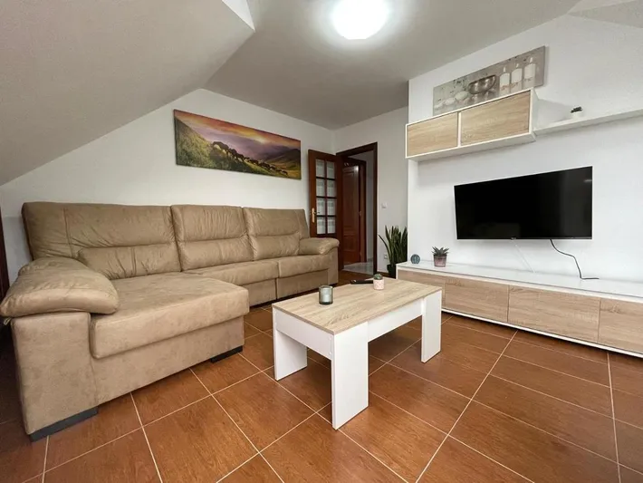 Apartamento de vacaciones para 6 personas, con balcón y vistas - 1