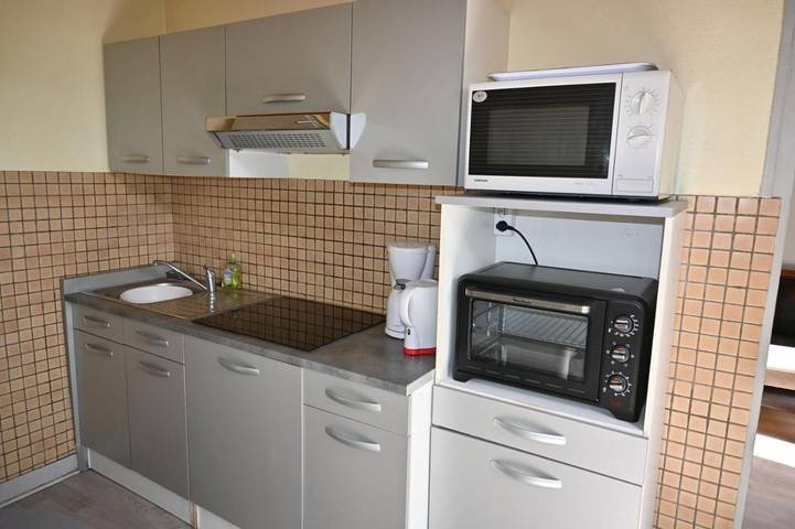 Gîte pour 2 personnes, avec terrasse ainsi que vue et jardin à Drancy - 2