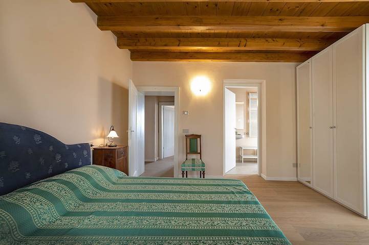 Entire apartment, Dimora Borgo Gaon - Casa Elios in Caprino Veronese, Garda Mountains
