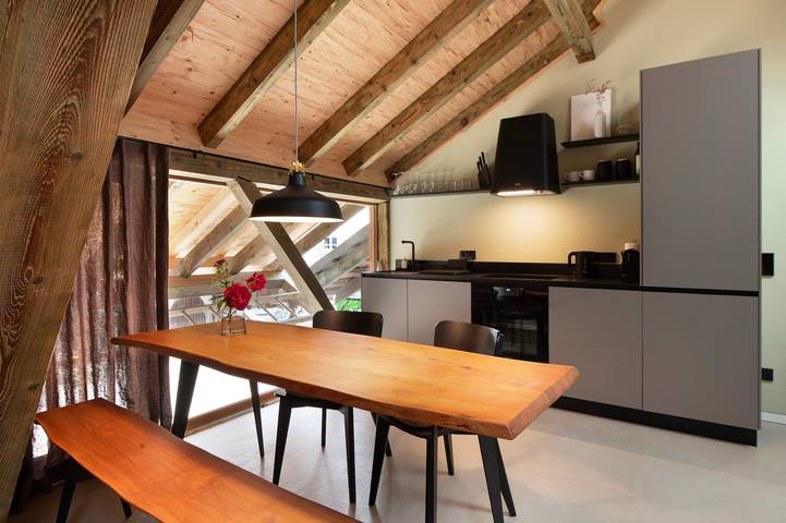 Ganze Wohnung, "Ferienwohnung Im Gehöft" mit privater Terrasse, Wlan und Klimaanlage in Müllheim, Südschwarzwald