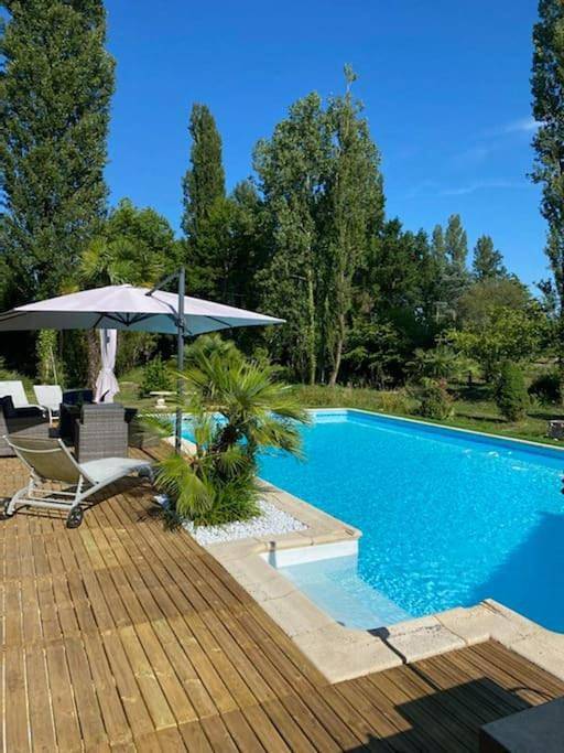 Location de vacances pour 14 personnes, avec piscine, animaux acceptés dans Candresse