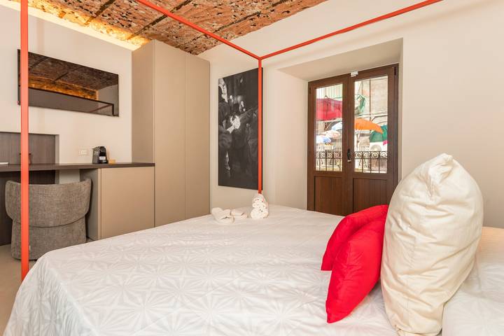 Room 'Pardo 02' with Balcony, Wi-Fi and Air Conditioning in Catania, Catania Province