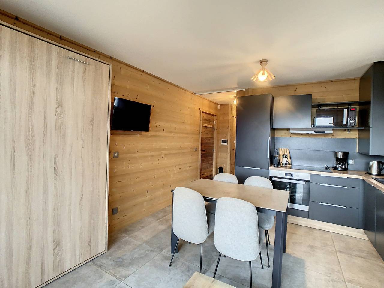 Ganze Wohnung, Helle Wohnung 4-6 Pers. nah an Pisten mit Parkplatz in La Toussuire, Fontcouverte-la-Toussuire