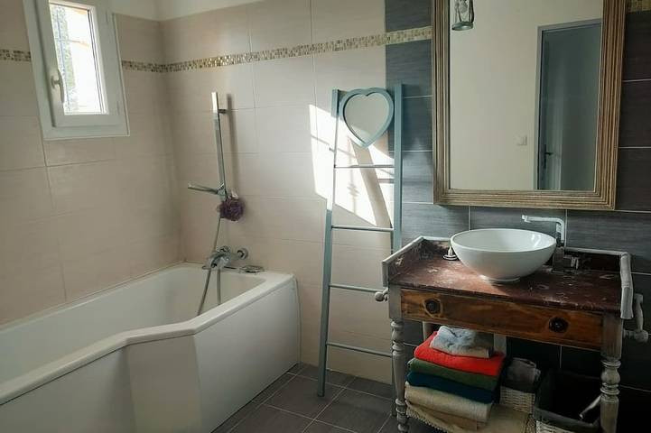 Villa sur Jardin Clos, Piscine et Terrasses, 7 Couchages, Environnement Calme in Trans-en-Provence, Draguignan Region