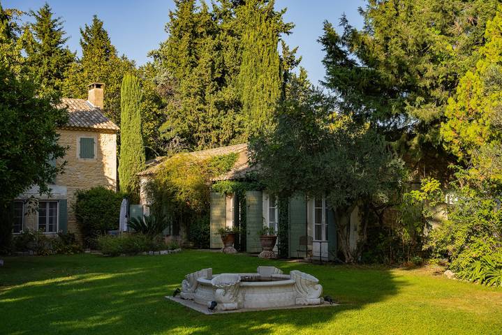 Villa pour 15 personnes, avec piscine et terrasse dans les Bouches-du-Rhône - 3