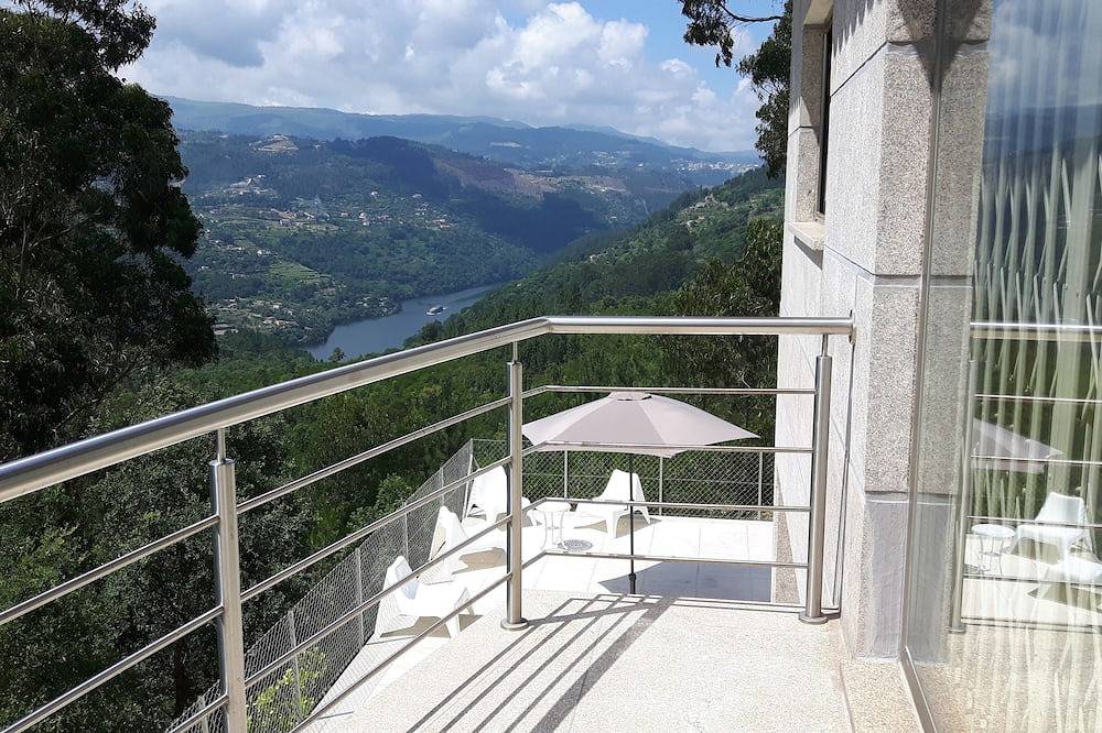 Casa Douro Terrasse - Blick auf den Fluss Douro Valley 60 'von Porto Last-Minute-Angebot in Baião, Douro-Tal