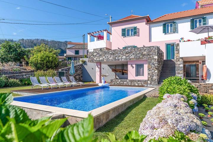 Villa para 6 pessoas, com terraço e jardim em Calheta