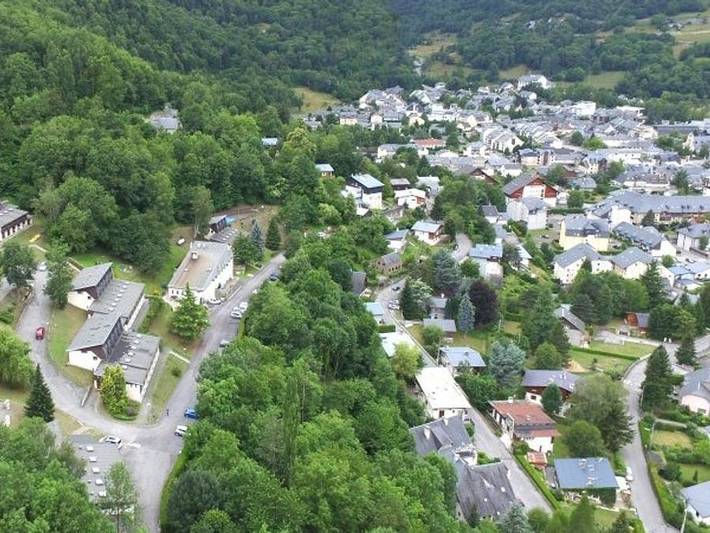 Camping para 5 personas, con piscina para niños, Se admiten mascotas en Pirineos franceses