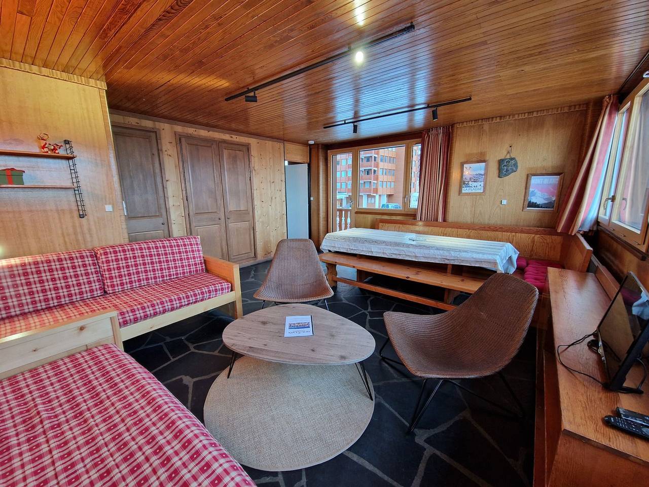Appartement entier, Appartement spacieux 3 pièces, 8 pers, proche pistes in Plagne Centre, La Plagne-Tarentaise