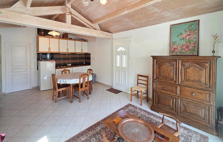 Acogedor apartamento con jardín, wifi y a 600 m de la playa in La Plaine-sur-Mer, Côte de Jade