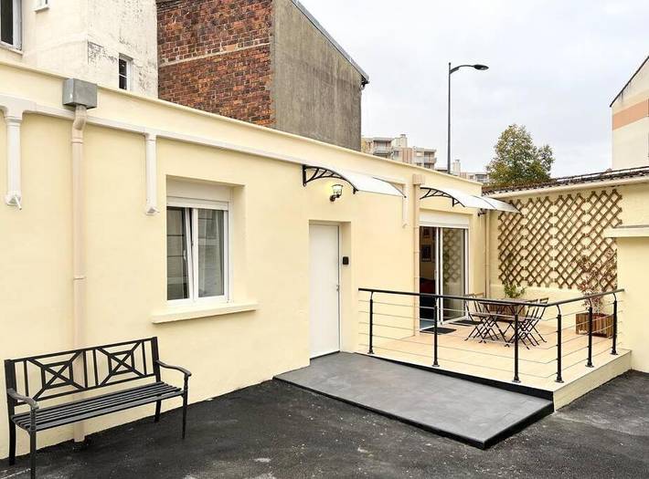 Location de vacances pour 8 personnes, avec vue et terrasse à Bagneux - 2