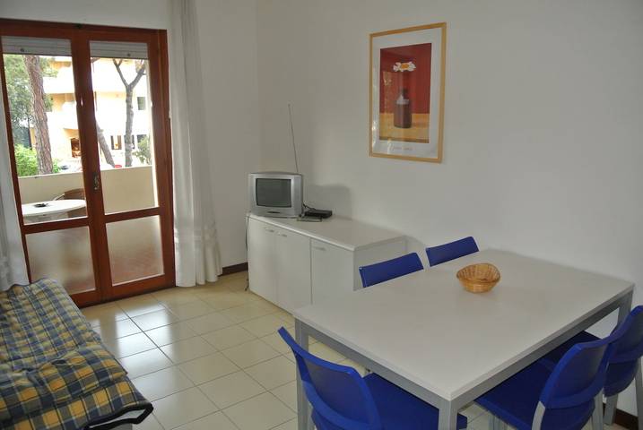 Ferienwohnung für 6 Personen, mit Garten in Lignano Pineta - 2