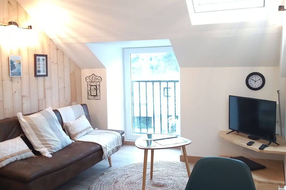 Entire apartment, T2 Saint-brieuc - Vue sur Le Gouët - Entre Port et Centre in Saint-Brieuc, Côte de Goëlo