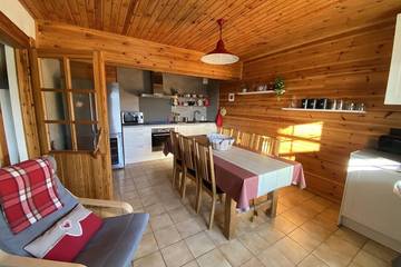 Location de vacances pour 8 personnes, avec jardin et terrasse à Osséja