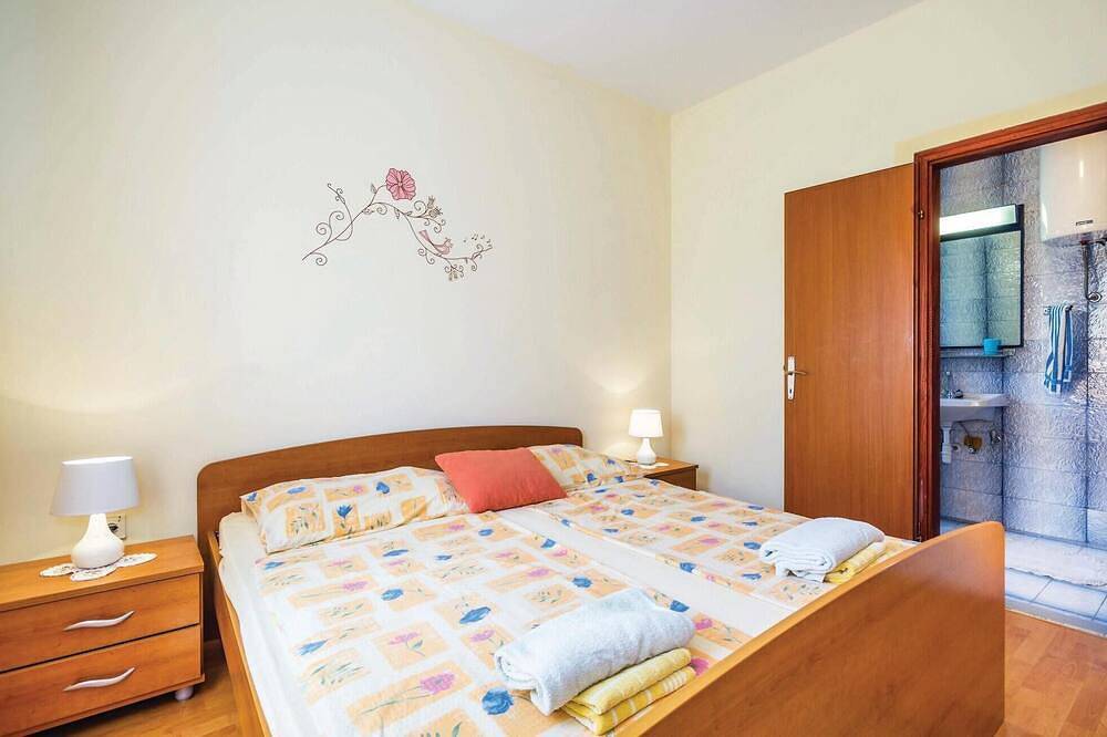 Apartamento entero, Bonito apartamento de 2 habitaciones en Kampor in Kampor, Rab