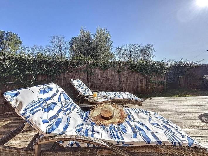 Location de vacances pour 3 personnes, avec jardin et vue, animaux acceptés à Valbonne - 3