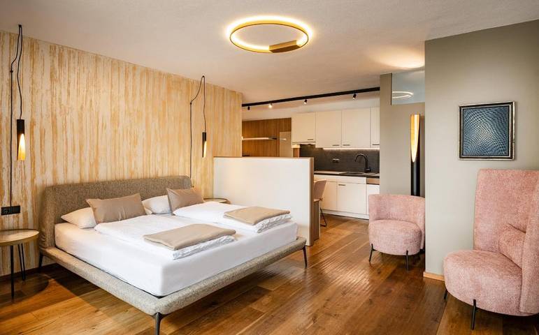Ferienwohnung für 2 Personen, mit Terrasse und Garten sowie Sauna und Ausblick in Völs am Schlern - 2