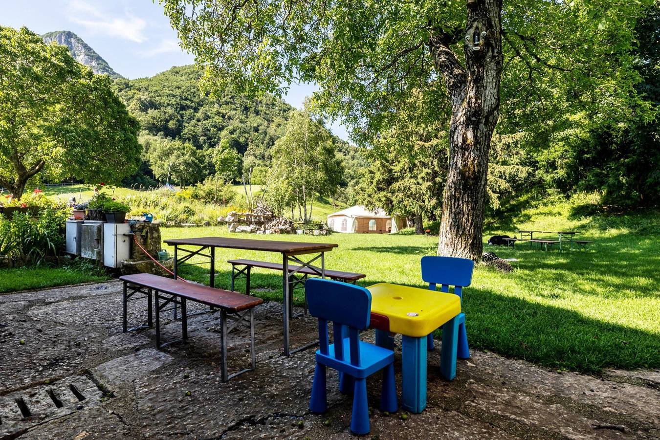 Kamer 'Camera Matrimoniale' met uitzicht op de bergen, gedeelde tuin en balkon, foto 7