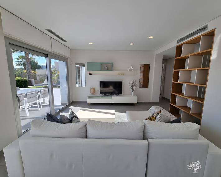 Villa 'Tipuana 7' con vistas al mar, Wi-Fi y aire acondicionado in San Miguel de Salinas, Costa Blanca