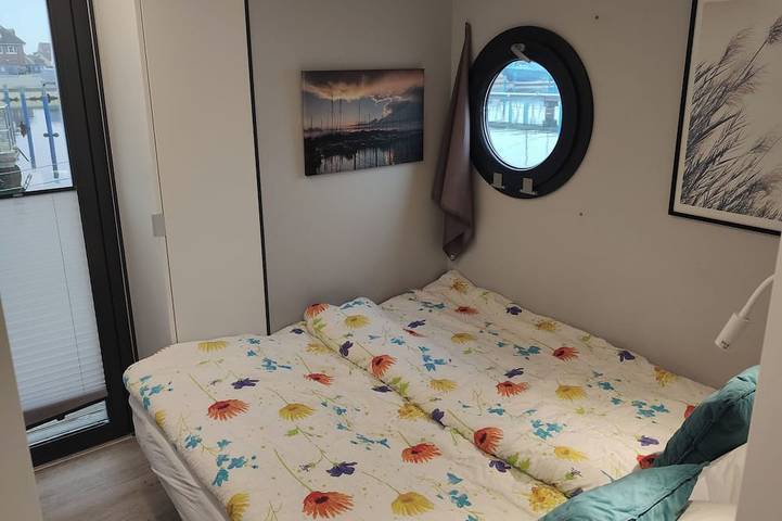 Hausboot für 3 Personen, mit Terrasse in Barth - 2