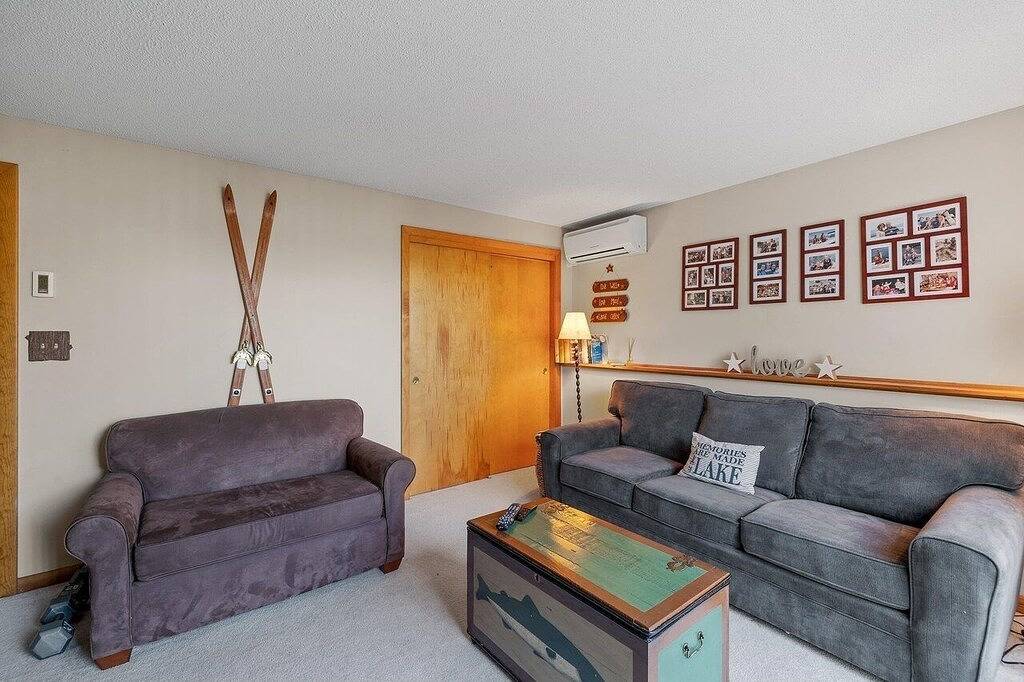 3 Bedroom lakeview townhouse! in Gilford, Lake Winnipesaukee