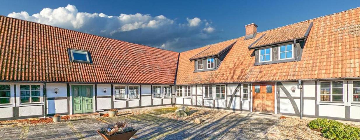 Ferienhaus für 8 Personen, mit Whirlpool und Garten sowie Pool - 1