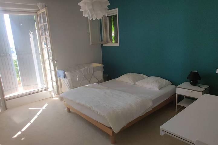 Location de vacances pour 8 personnes, avec jardin et terrasse à Savasse - 2