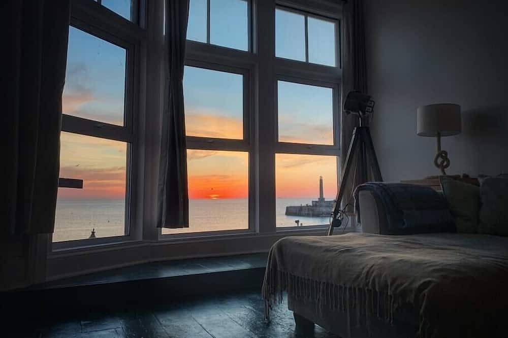Ganze Wohnung, Fantastic 3 Bed Beachfront Flat with Seaview in Botany Bay, Kent