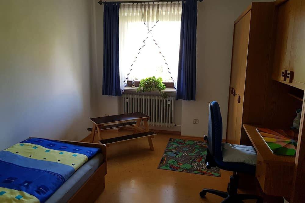 Ganze Wohnung, Ferienwohnung (105qm) mit umfangreich ausgestatteter Küche in Bad Abbach, Ostbayern