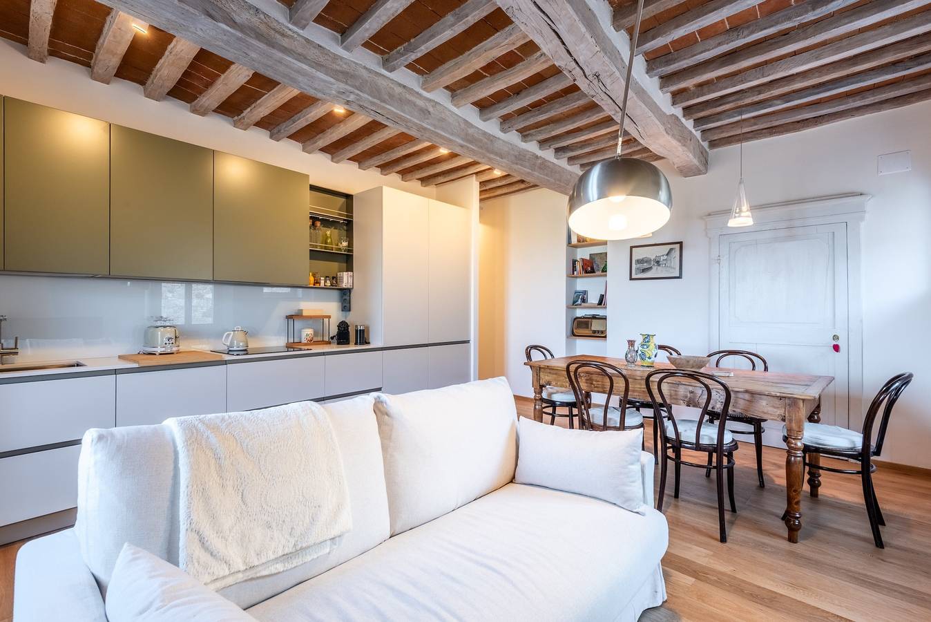 Ganze Wohnung, Apartment 'Il Bel Soggiorno' mit Blick auf die Hügel in Radicondoli, Siena Provinz