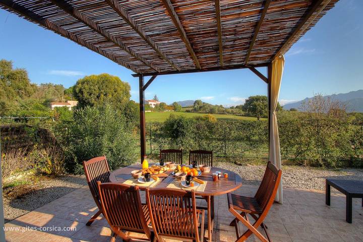Maison de vacances pour 4 personnes, avec Terrasse et Jardin à Afa