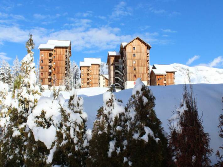 Chalet pour 4 personnes, avec balcon, adapté aux familles dans SuperDévoluy