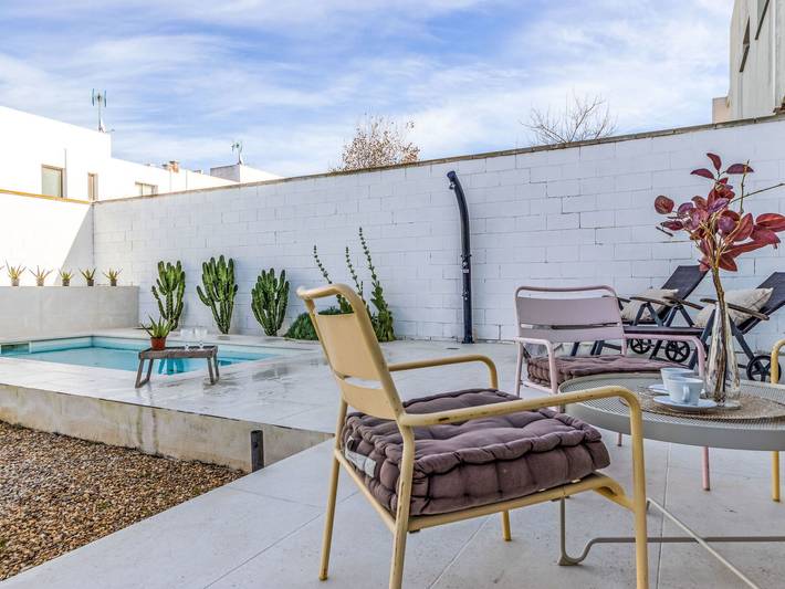 Location de vacances pour 6 personnes, avec Balcon ainsi que Terrasse et Jardin dans Poble Nou Del Delta