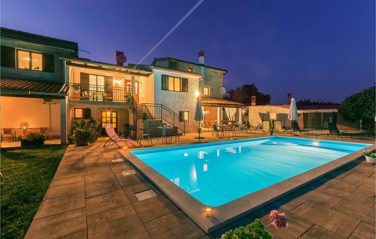 Location de vacances pour 8 personnes, avec terrasse, animaux acceptés à Svetvinčenat - 2