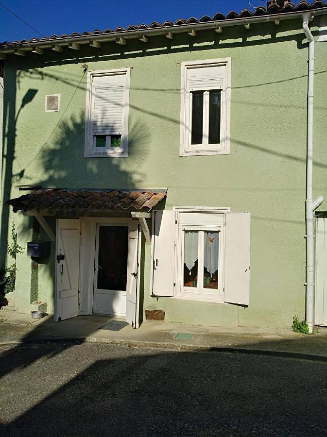 Location de vacances pour 6 personnes, avec terrasse dans Le Peyrat