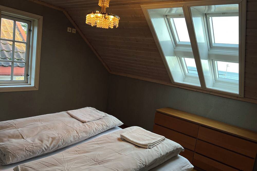 First-Row Beachfront Villa with Stunning Views - Sleeps 15 people in Tønsberg