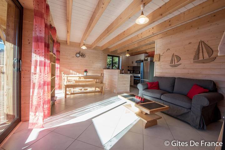 Gîte pour 5 personnes, avec jardin, animaux acceptés à Chambon-sur-Lac - 4